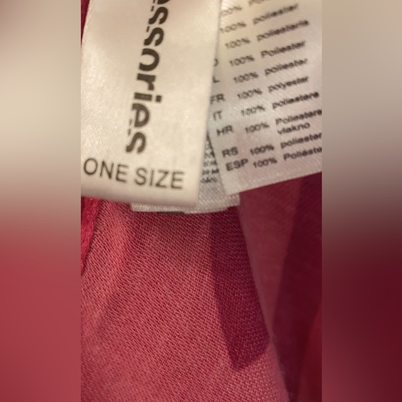 Scarf, shawl, beachwrap LOVE PARIS L - Picture 3 of 3